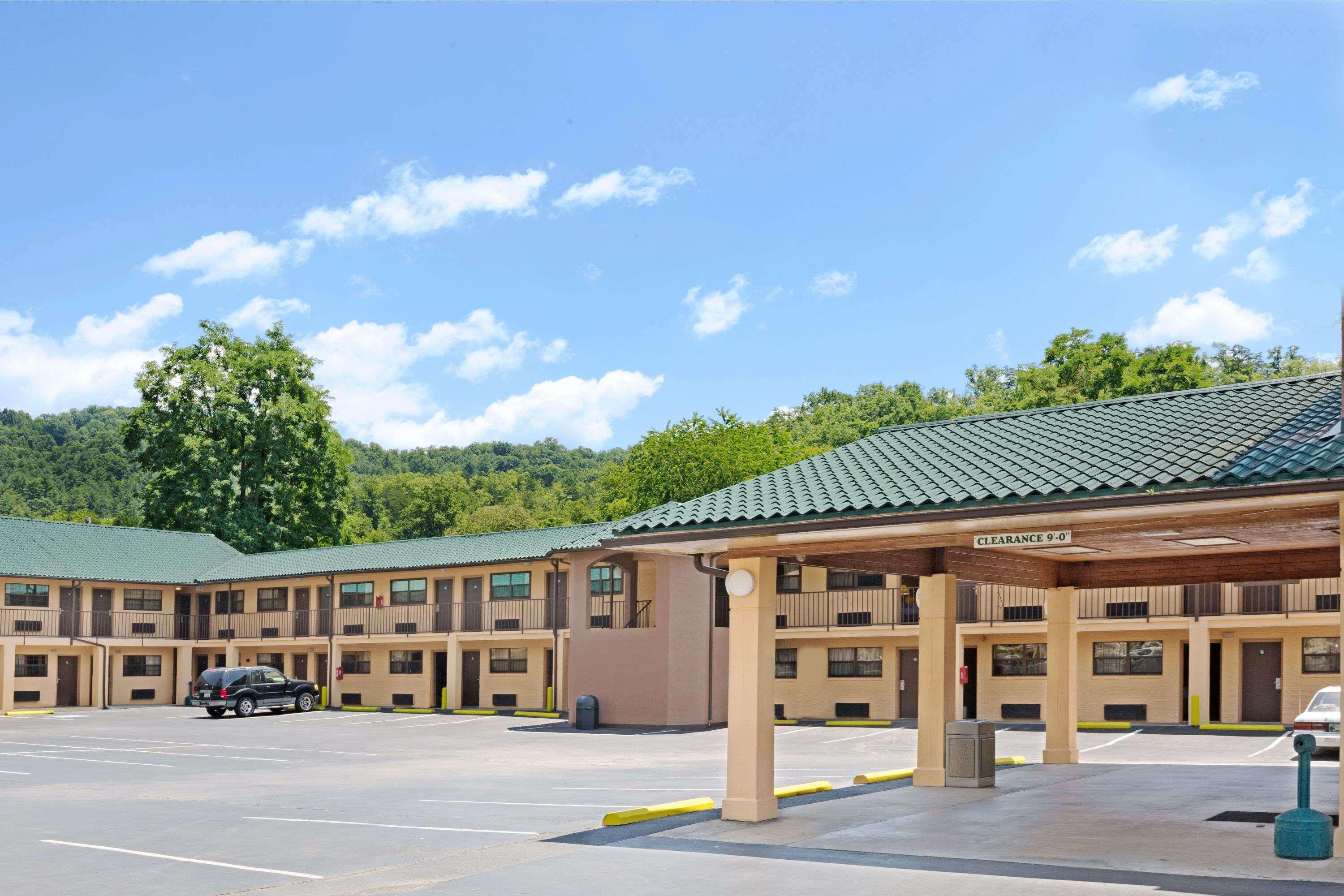 Days Inn By Wyndham Cherokee Near Casino Esterno foto