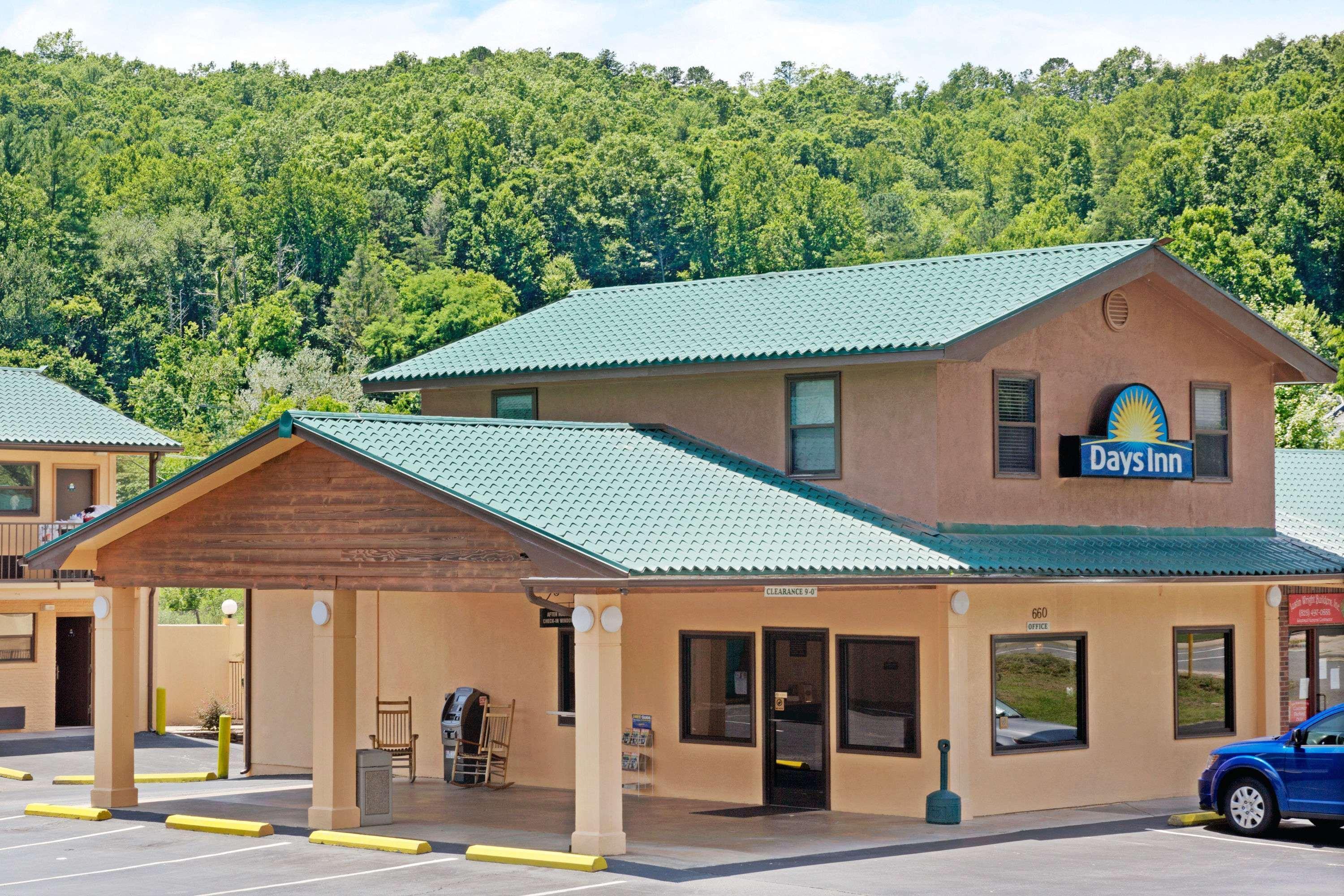 Days Inn By Wyndham Cherokee Near Casino Esterno foto