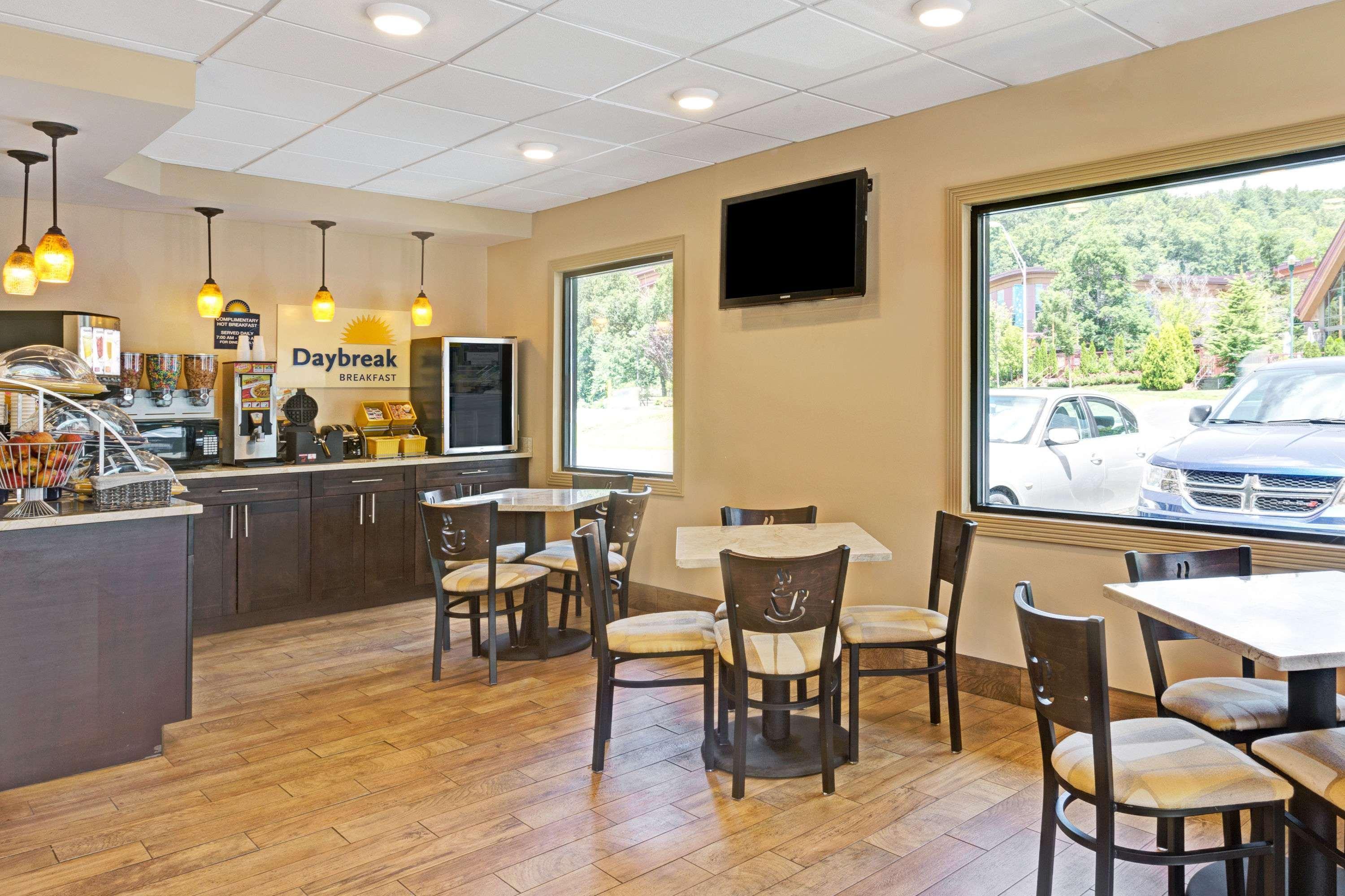 Days Inn By Wyndham Cherokee Near Casino Esterno foto