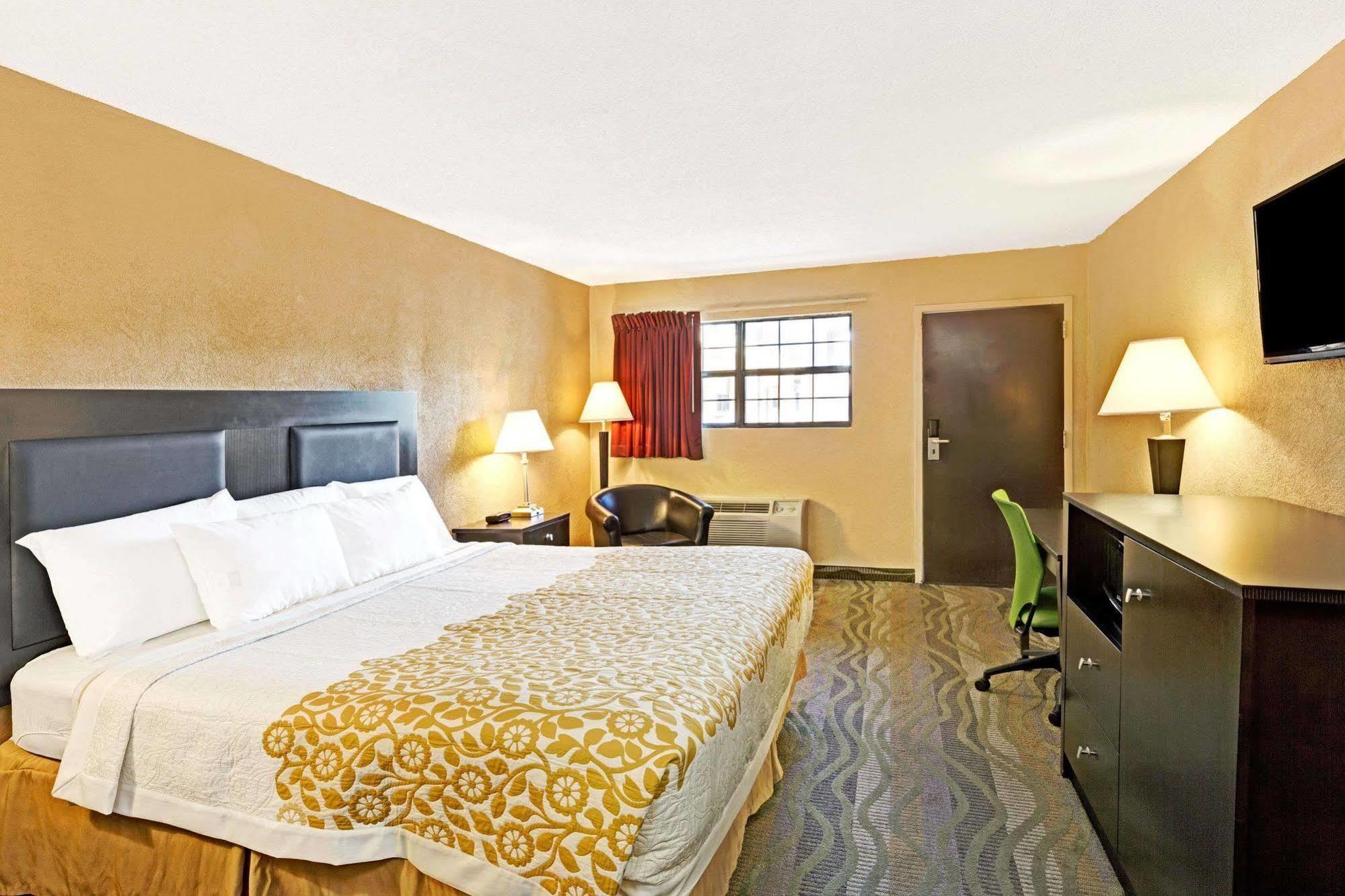 Days Inn By Wyndham Cherokee Near Casino Esterno foto